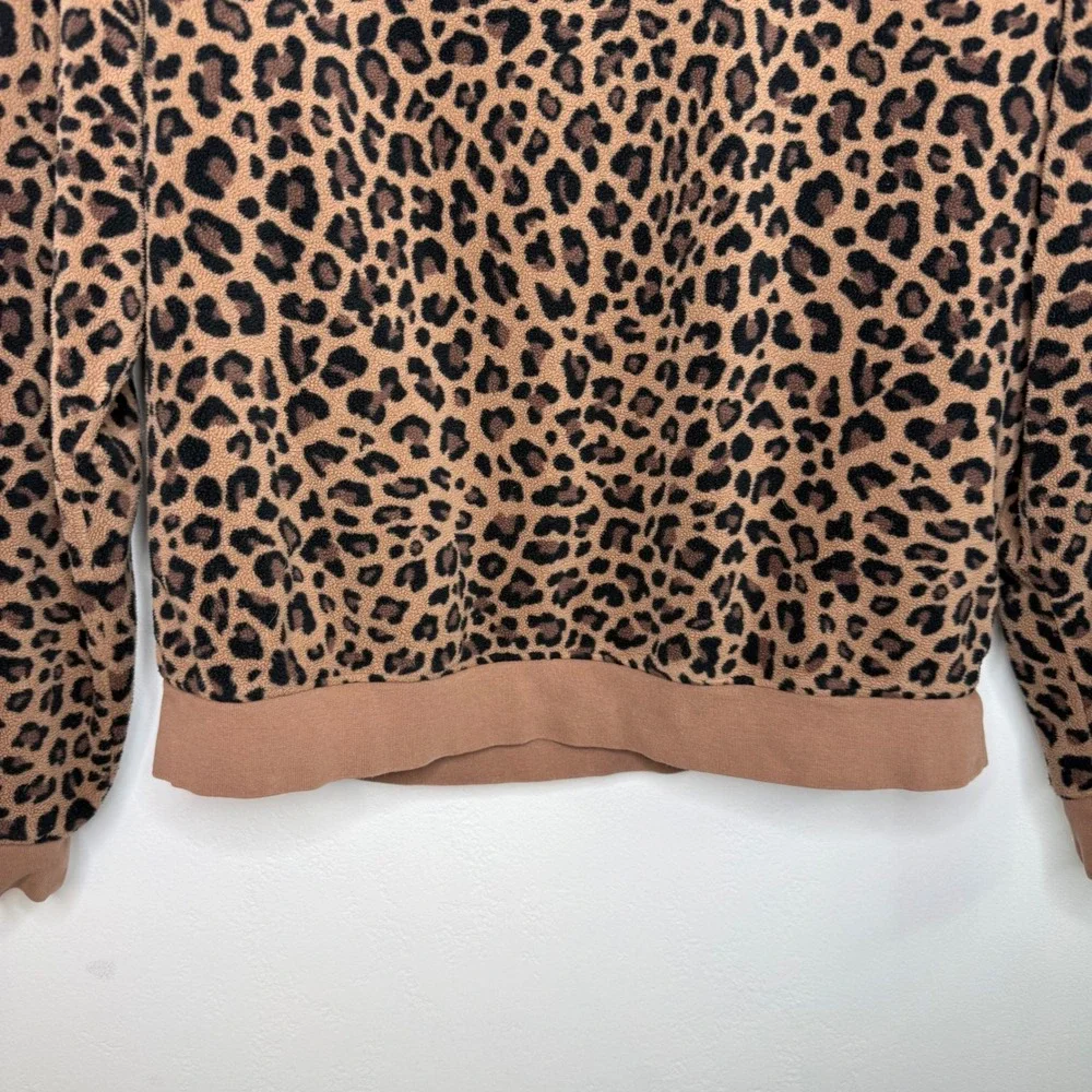 Nike Leopard Print Fleece Crewneck Sweatshirt Brown Black‎ Gold Logo Small Cozy
